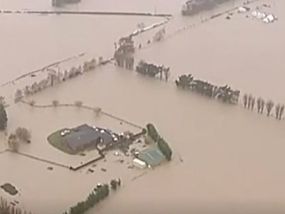New Zealand flooding: State of emergency declared as hundreds evacuated ...